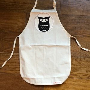 Kids Canvas Apron with owl patch; new in box.